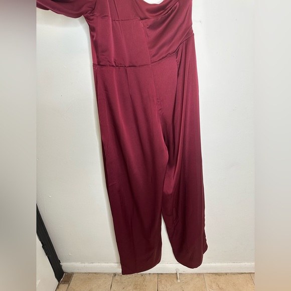 Lulu’s Wine Red Burgundy Satin One-Shoulder Jumpsuit size XL - Picture 12 of 14